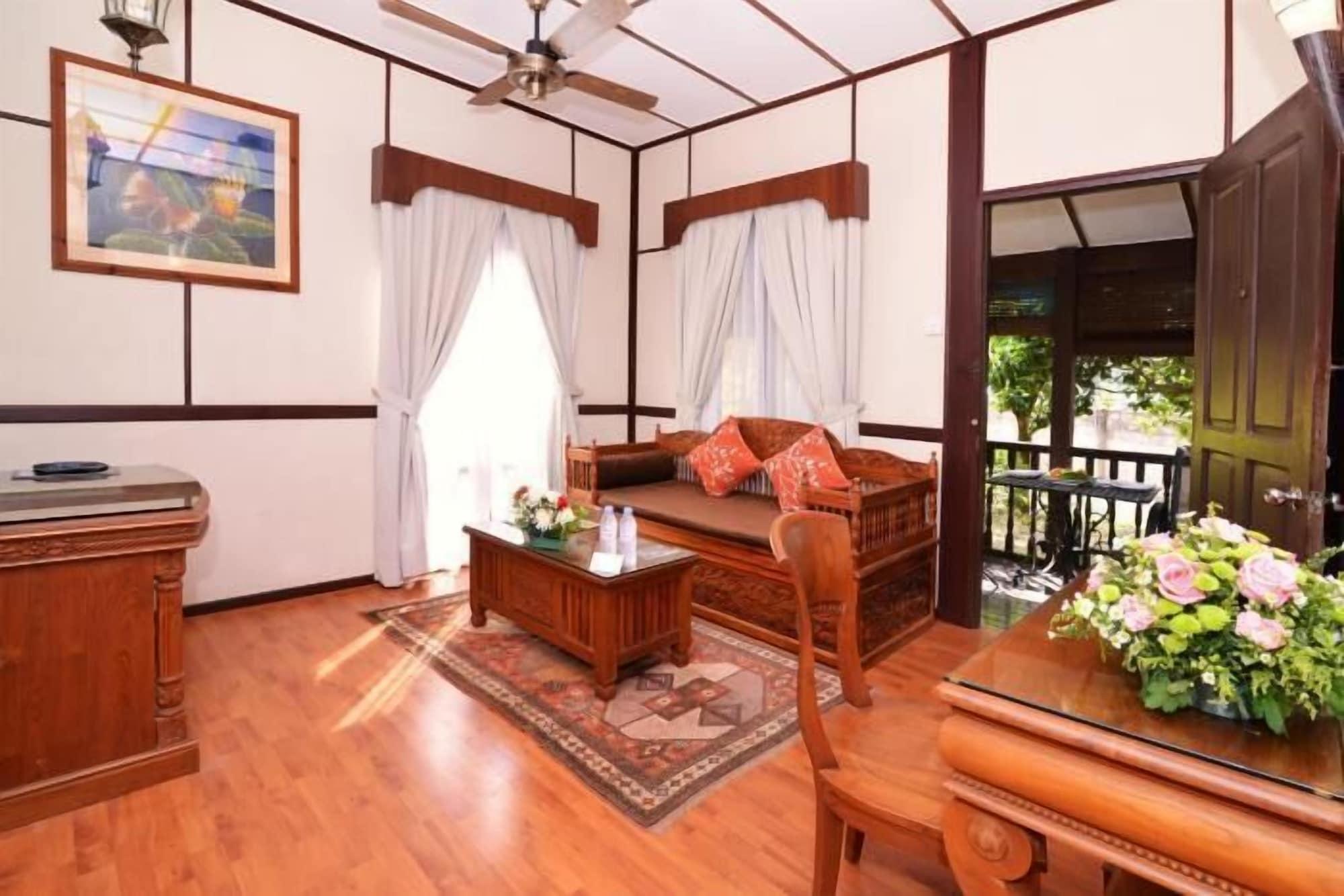 Vivilla By Holiday Villa Cherating Eksteriør bilde